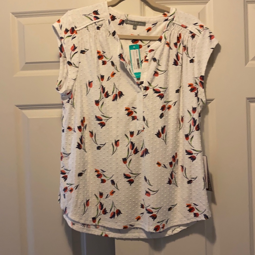Daniel Rainn white blouse with red flowers. NWT